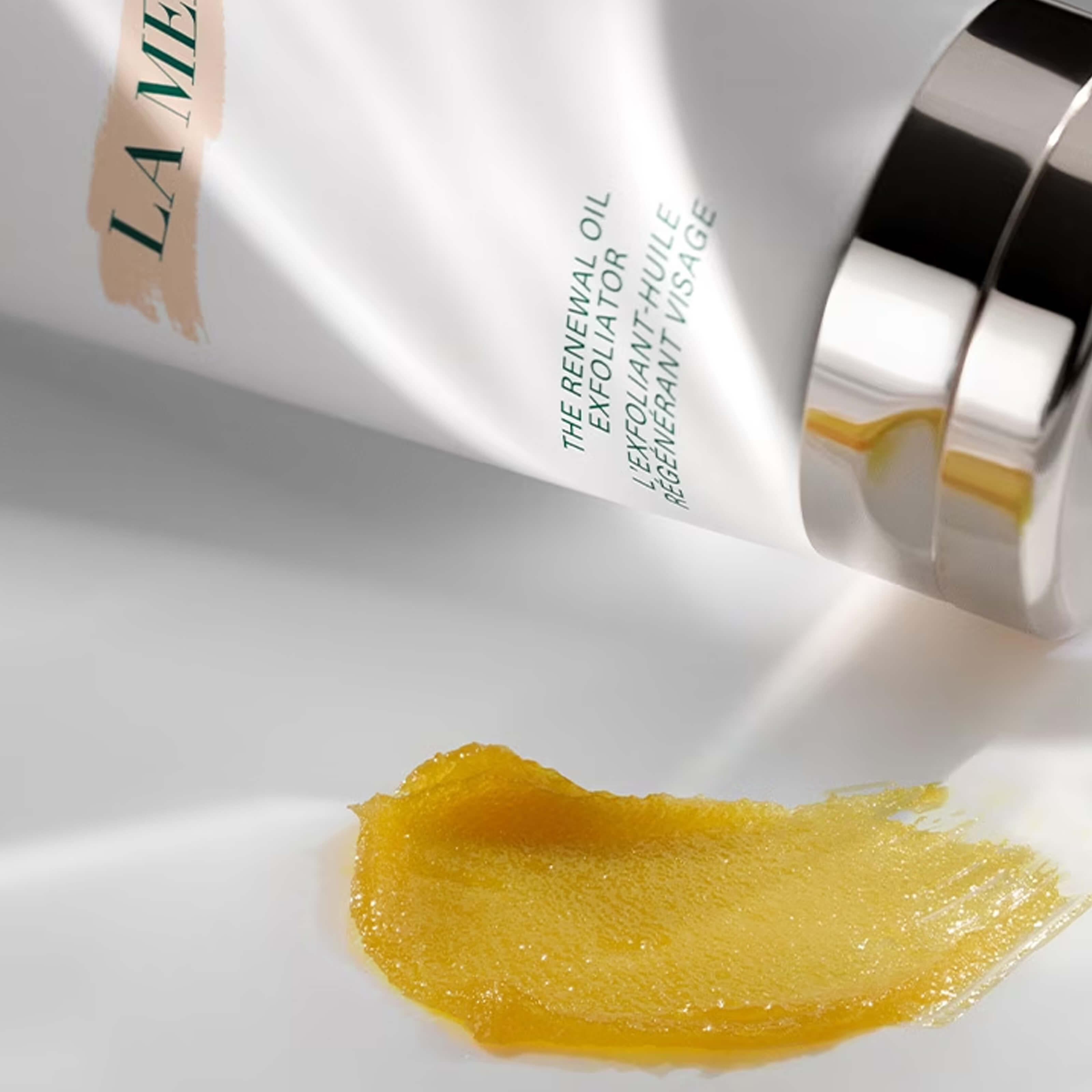 THE RENEWAL OIL EXFOLIATOR