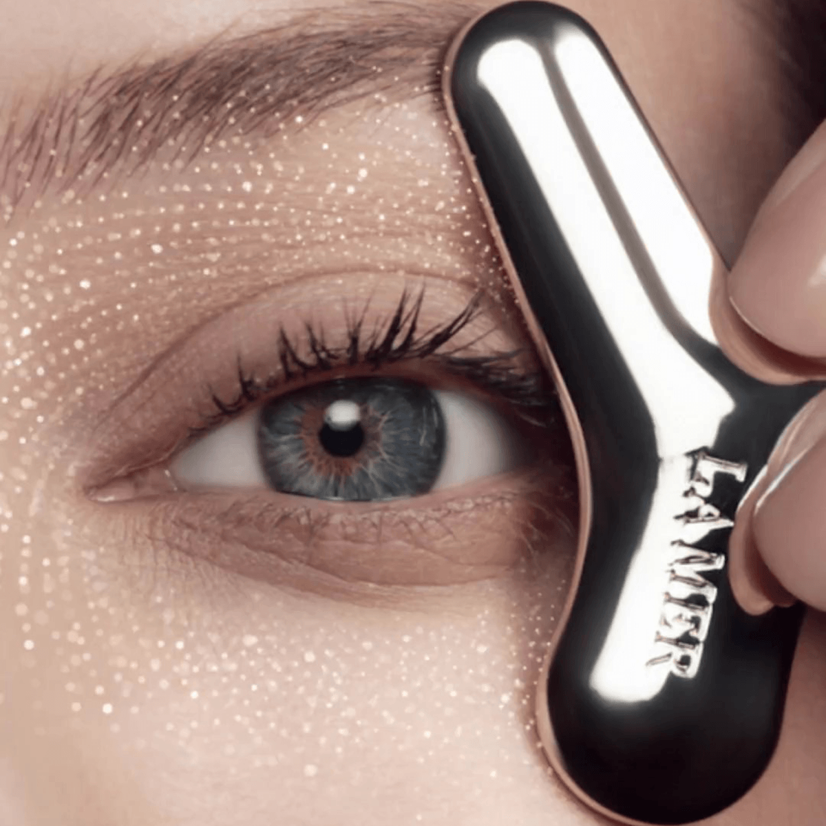 THE REJUVENATING EYE CREAM